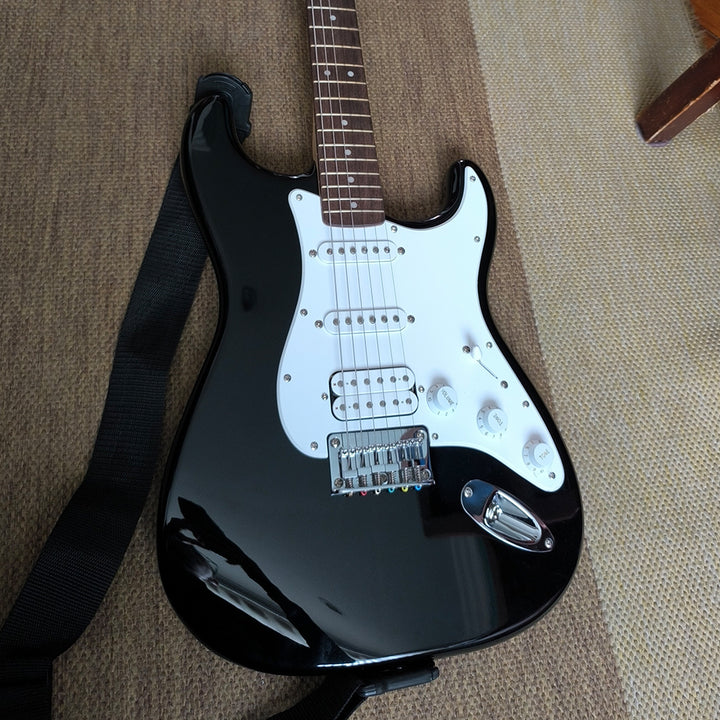 GUITARRA ELÉCTRICA FENDER SQUIER STRATOCASTER (USADA)
