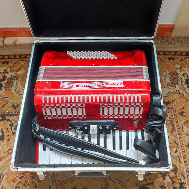ACORDEON NEW ORLEANS 72 BAJOS (USADO)