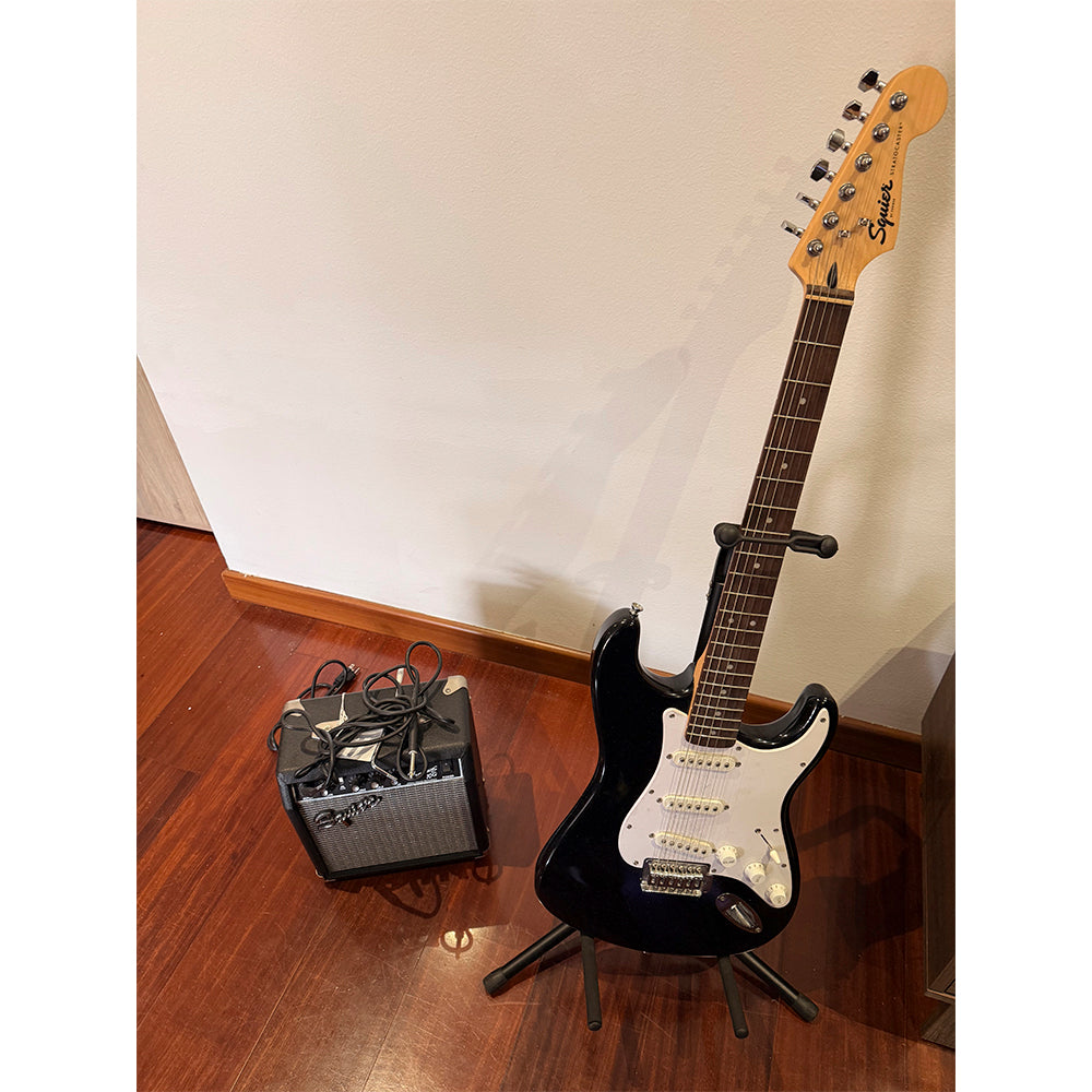 GUITARRA ELECTRICA SQUIER CON AMPLIFICADOR