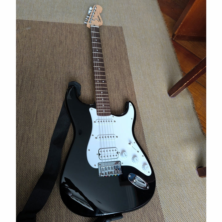 GUITARRA ELÉCTRICA FENDER SQUIER STRATOCASTER (USADA)