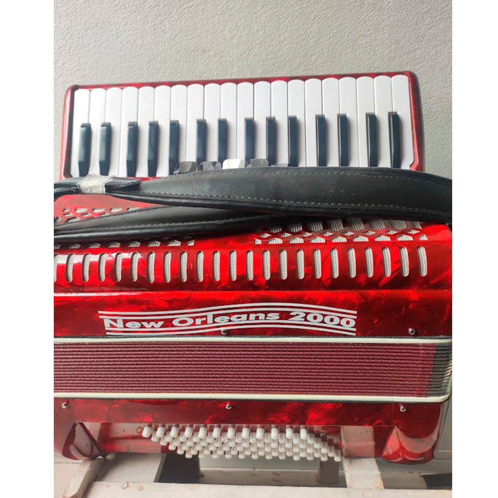 ACORDEON NEW ORLEANS 72 BAJOS (USADO)