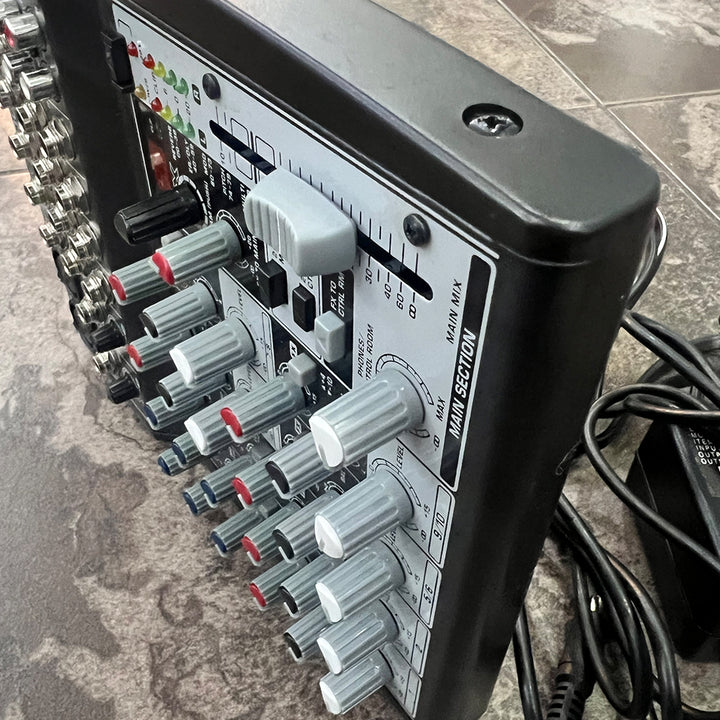 MIXER BEHRINGER XENYX 1002FX - USADO