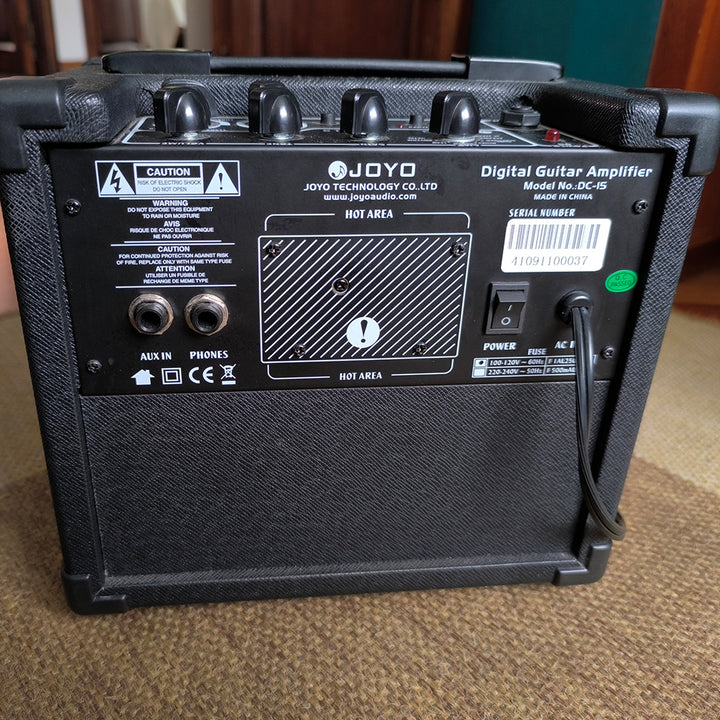 AMPLIFICADOR DE GUITARRA JOYO DC-15 (USADO)