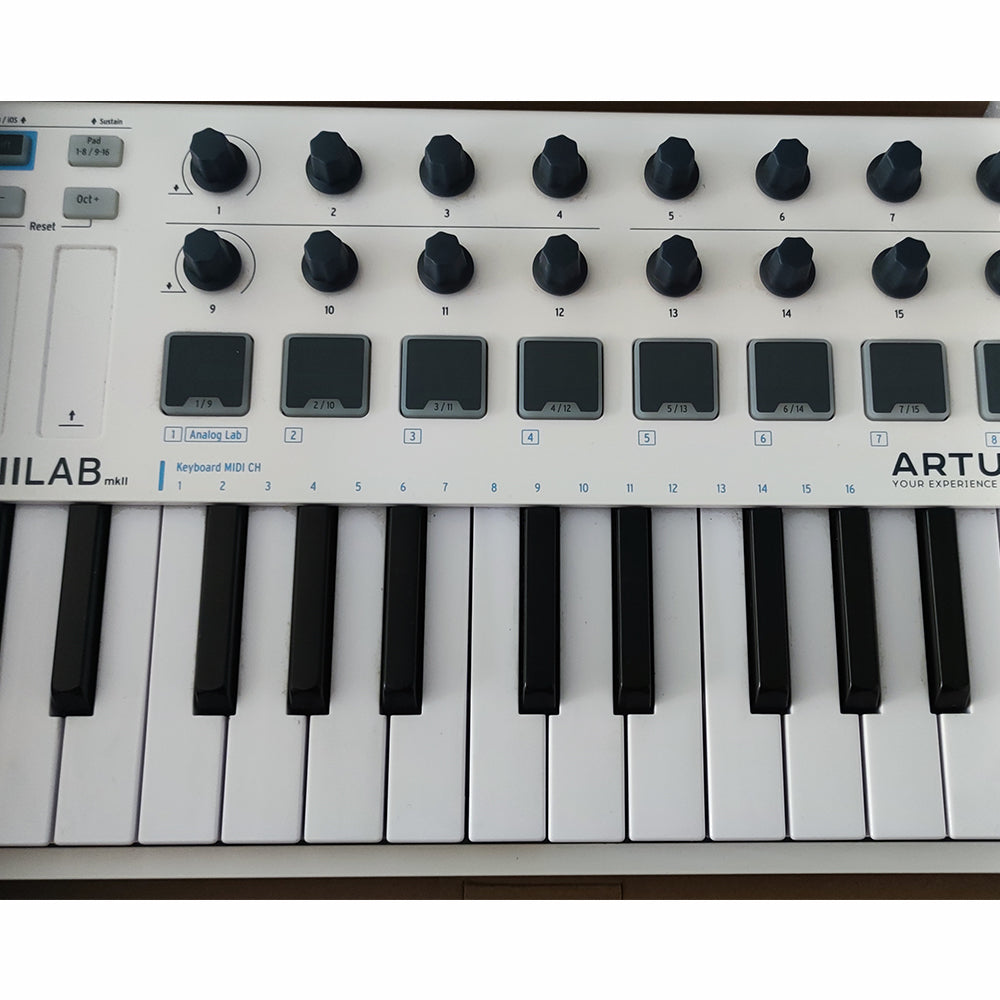 CONTROLADOR MIDI ARTURIA MINILAB MKII (USADO)