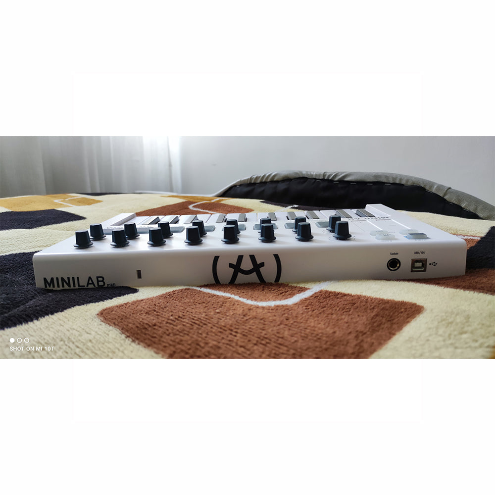 CONTROLADOR MIDI ARTURIA MINILAB MKII (USADO)